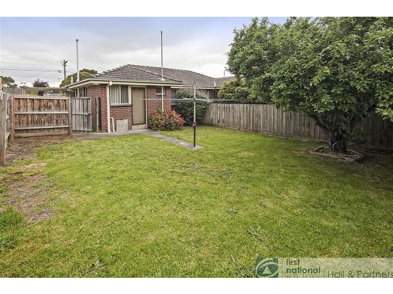 1 & 2/4 Maxine Court, Noble Park VIC 3174