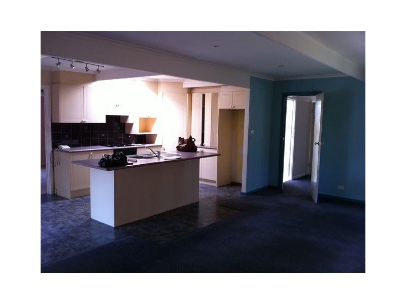 39 Michele Drive, Scoresby VIC 3179