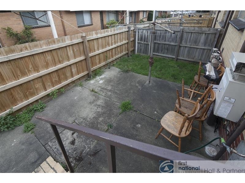 1/34 Benga Avenue, Dandenong VIC 3175