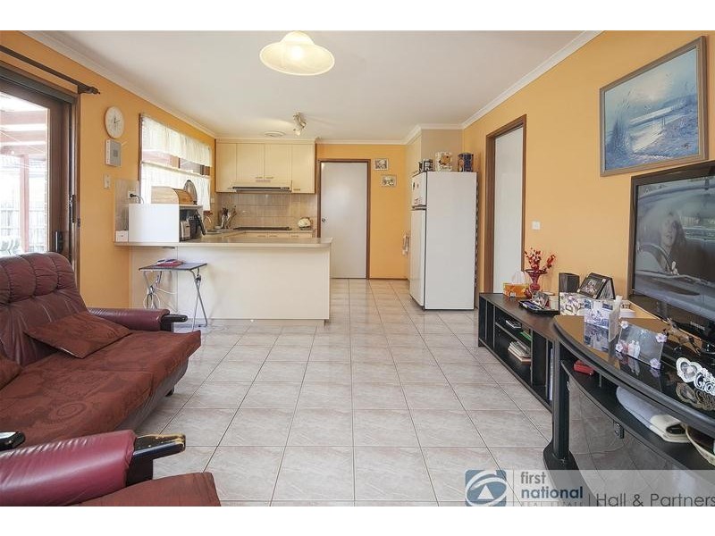 17 Girvan Circuit, Endeavour Hills VIC 3802