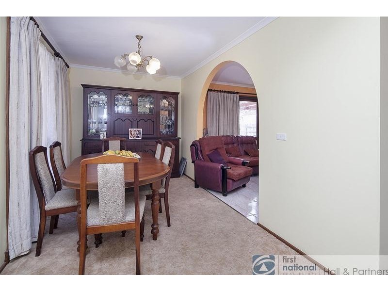 17 Girvan Circuit, Endeavour Hills VIC 3802