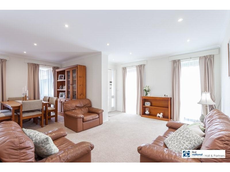 35 Aberdeen  Drive, Dandenong North VIC 3175