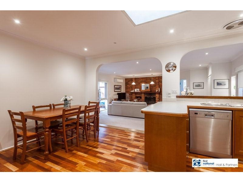 35 Aberdeen  Drive, Dandenong North VIC 3175