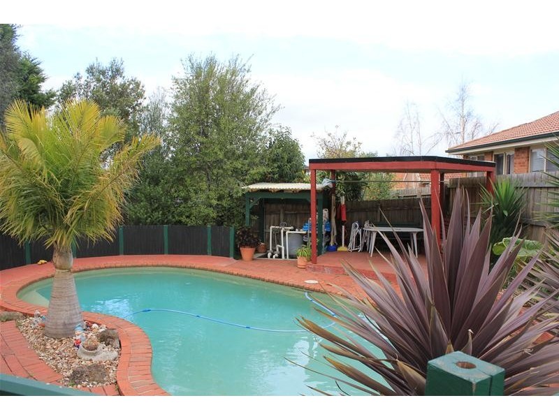 6 Lambert Court, Endeavour Hills VIC 3802