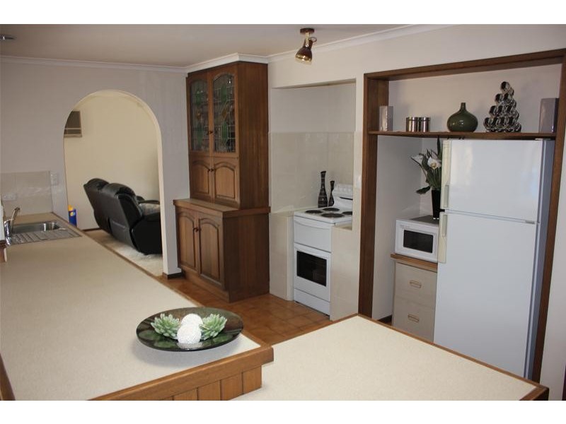 13 Mountview Avenue, Hallam VIC 3803