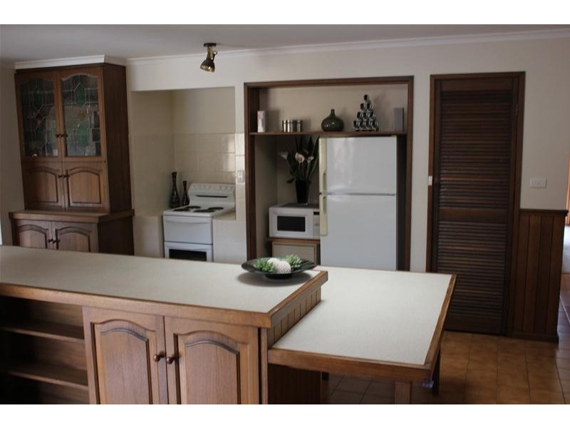 13 Mountview Avenue, Hallam VIC 3803