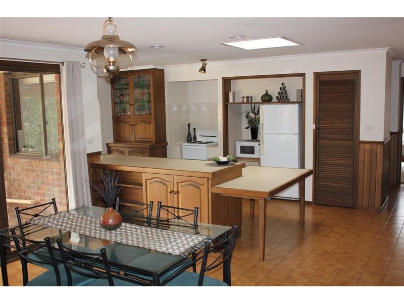 13 Mountview Avenue, Hallam VIC 3803