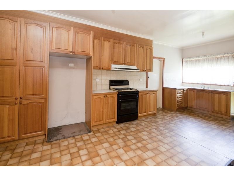 13 Edith Street, Dandenong VIC 3175