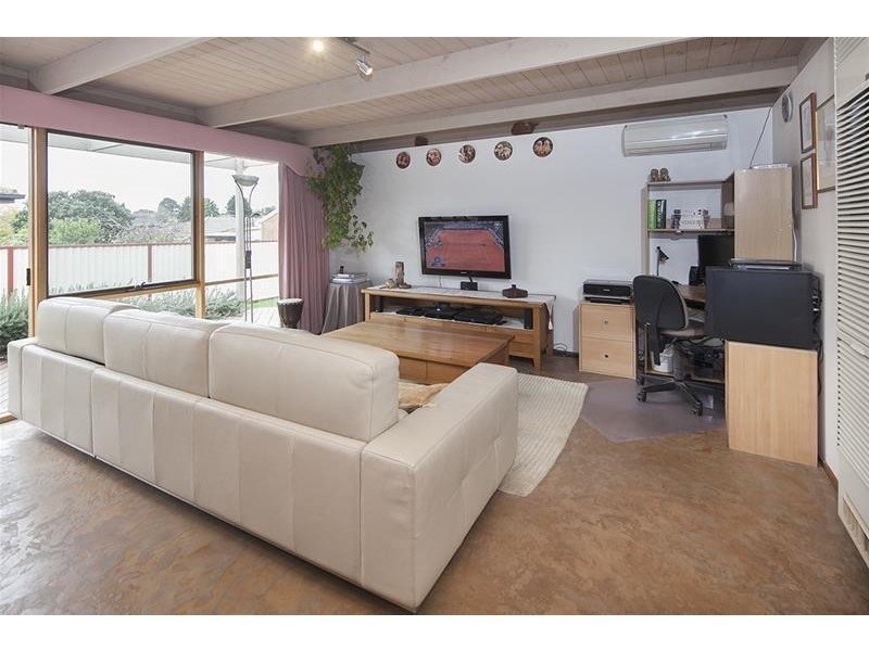 6 Christopher Court, Hallam VIC 3803