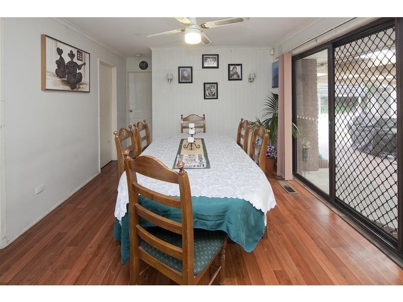 4 Primrose Hill Close, Endeavour Hills VIC 3802