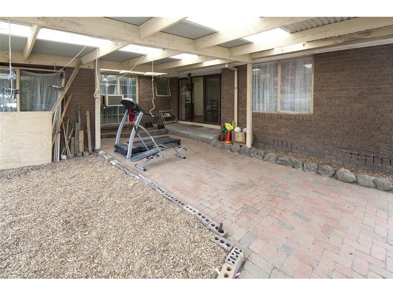 4 Primrose Hill Close, Endeavour Hills VIC 3802