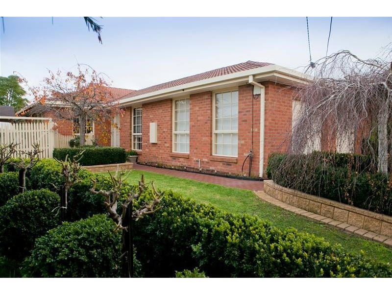 13 Huckson Rise, Dandenong North VIC 3175