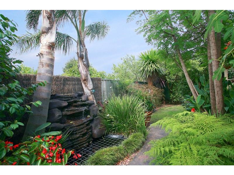 13 Huckson Rise, Dandenong North VIC 3175