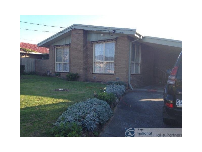 4 Waranga Street, Dandenong North VIC 3175