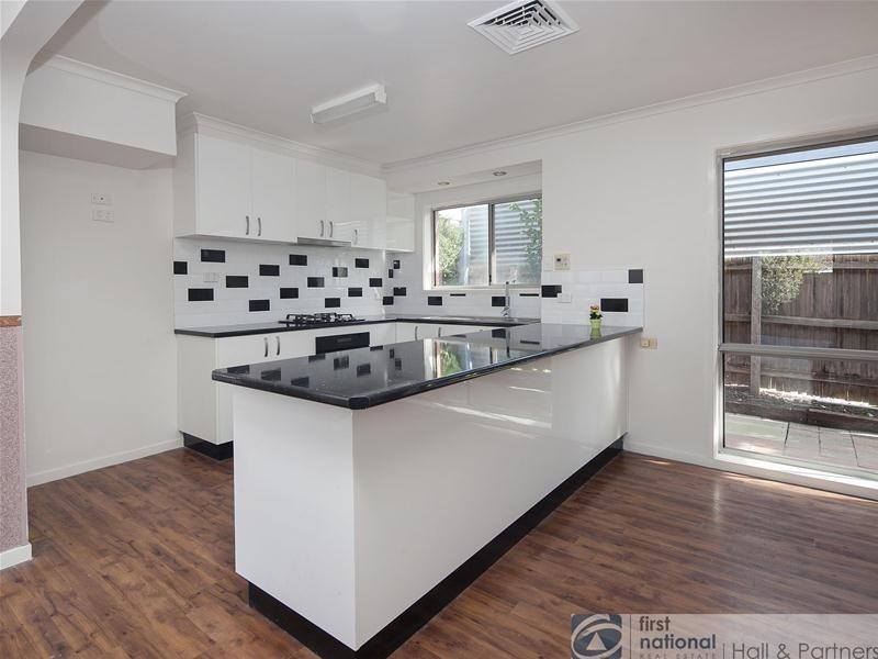 6 Ashton Rise, Narre Warren South VIC 3805