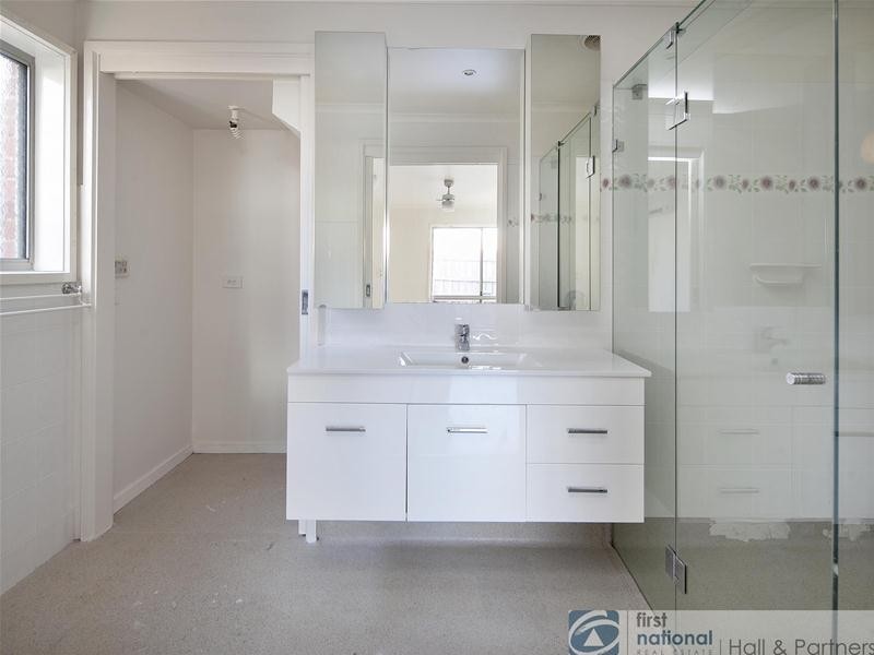 6 Ashton Rise, Narre Warren South VIC 3805