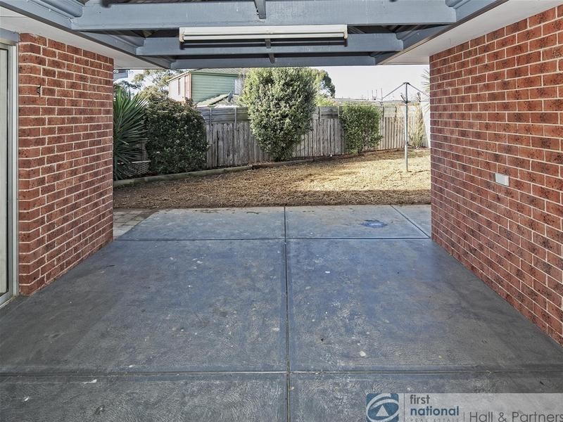 6 Ashton Rise, Narre Warren South VIC 3805