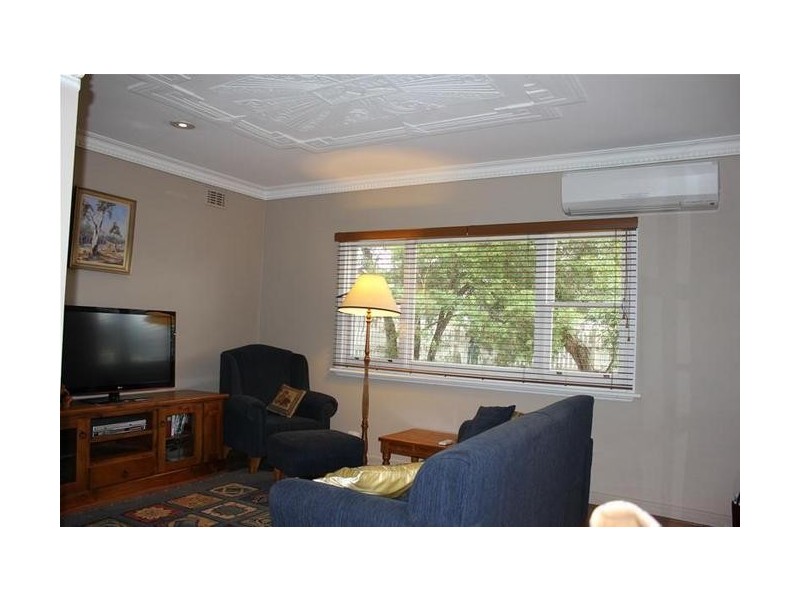 1/2 Southbourne Avenue, Dandenong VIC 3175