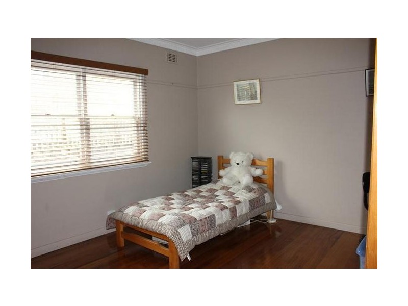 1/2 Southbourne Avenue, Dandenong VIC 3175