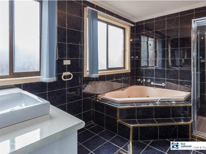 27 Close Avenue, Dandenong VIC 3175