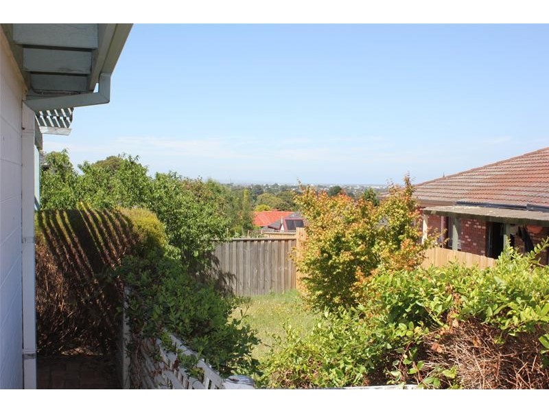 68 Heatherton Road, Endeavour Hills VIC 3802