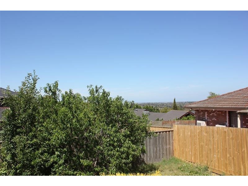 68 Heatherton Road, Endeavour Hills VIC 3802