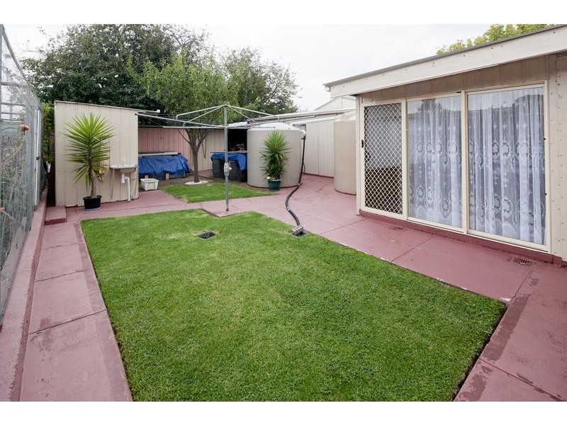 37 Oak Avenue, Doveton VIC 3177