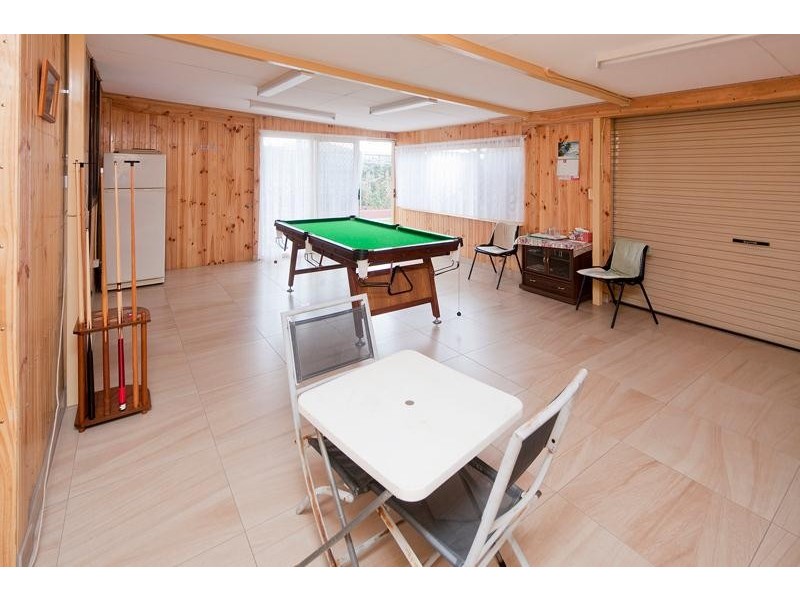 37 Oak Avenue, Doveton VIC 3177