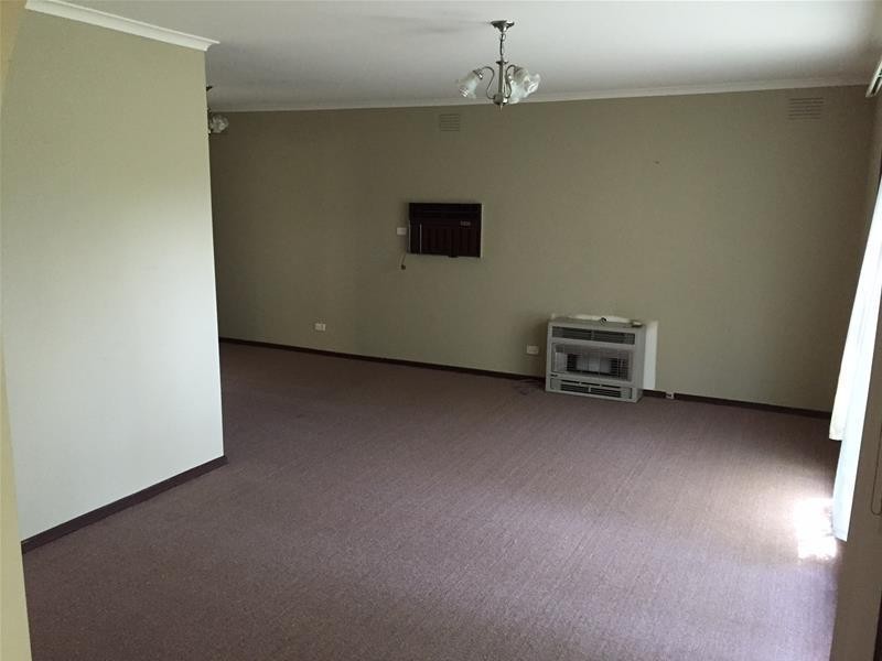 35 Fernbank Crescent, Mulgrave VIC 3170