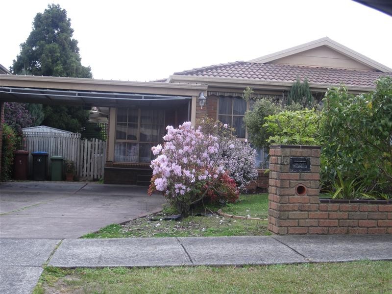 16 Samaher Court, Endeavour Hills VIC 3802