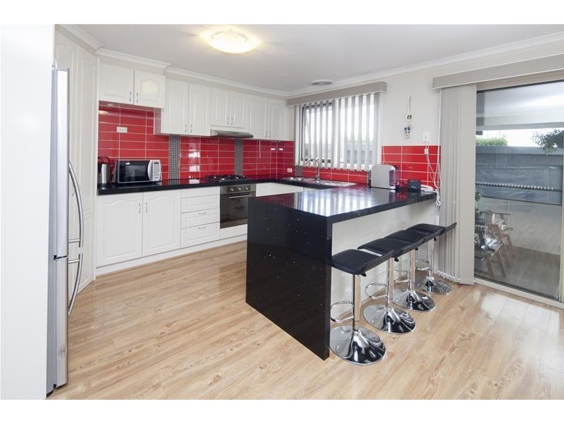 1 Scotsburn Way, Endeavour Hills VIC 3802