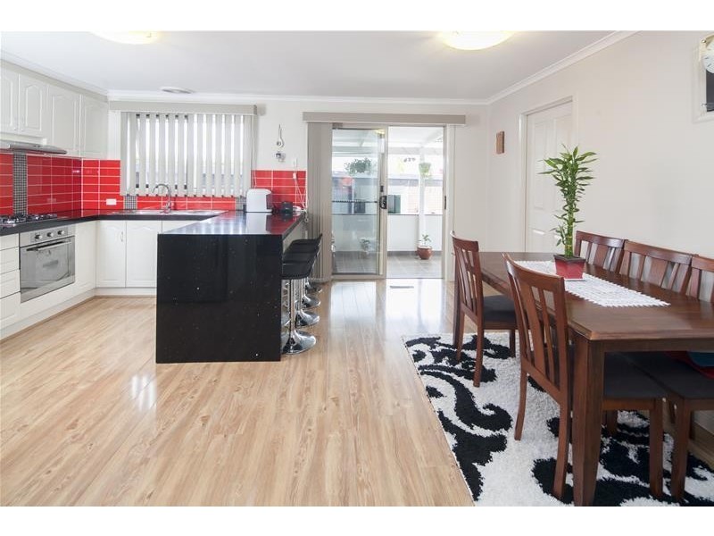 1 Scotsburn Way, Endeavour Hills VIC 3802