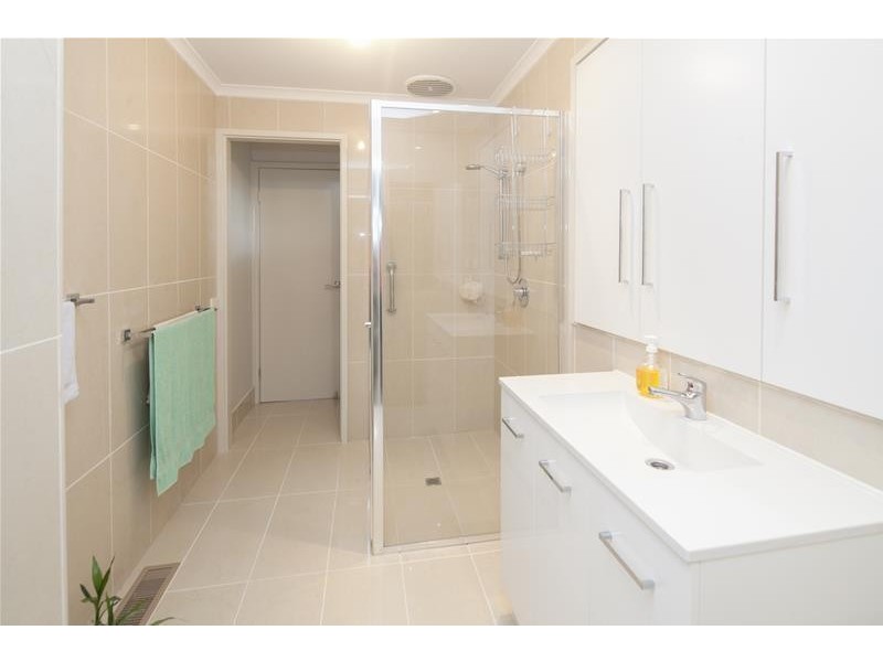 1 Scotsburn Way, Endeavour Hills VIC 3802