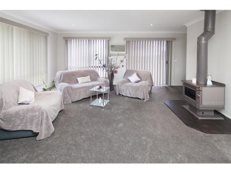 1 Scotsburn Way, Endeavour Hills VIC 3802