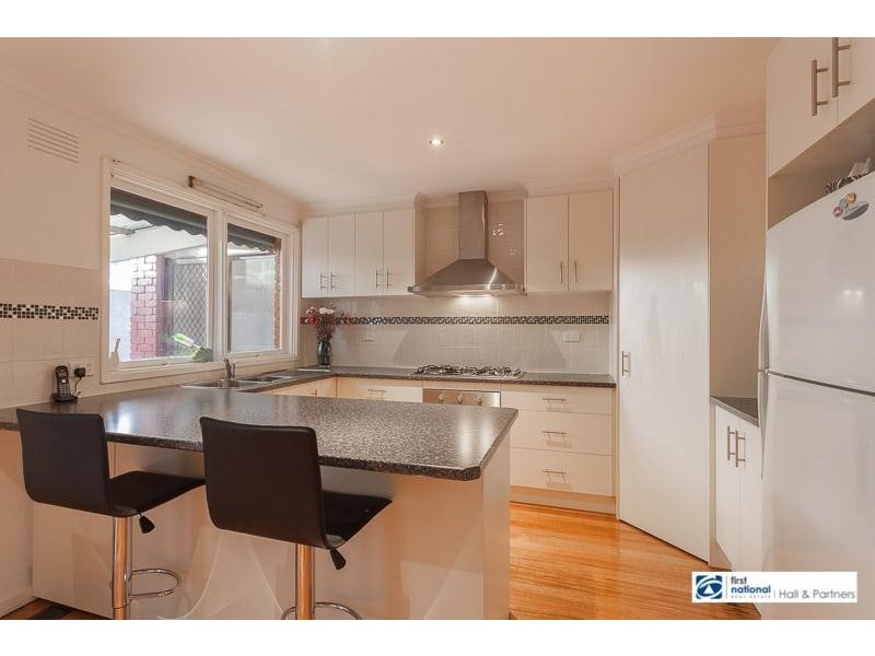 13 Moore Road, Hallam VIC 3803