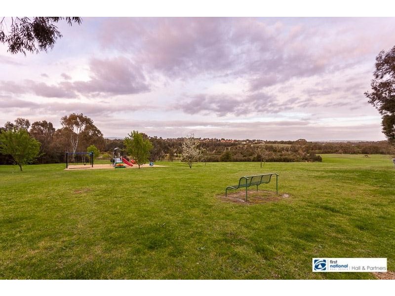 13 Moore Road, Hallam VIC 3803