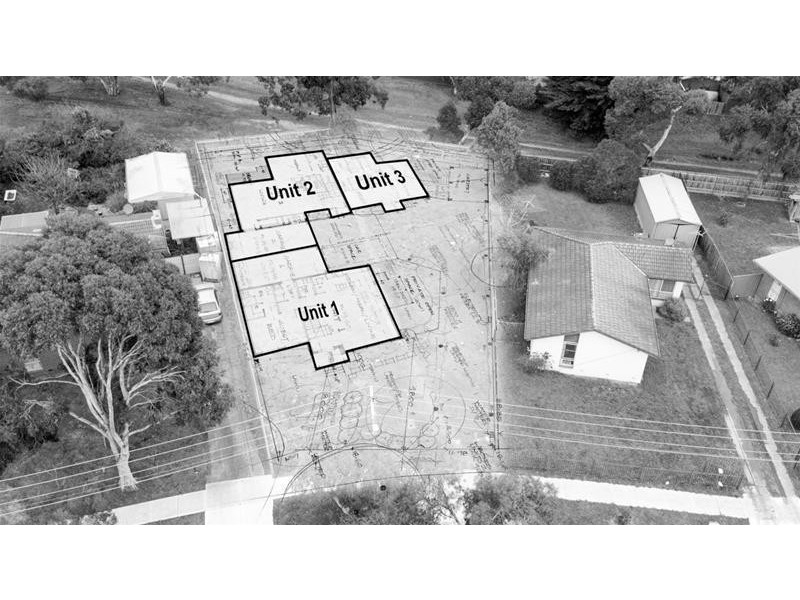 28 Village Drive, Hampton Park VIC 3976