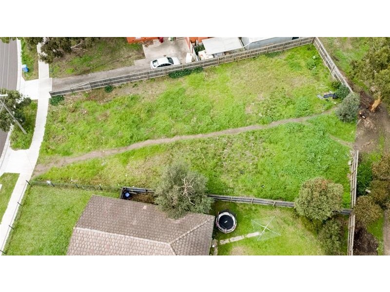 28 Village Drive, Hampton Park VIC 3976