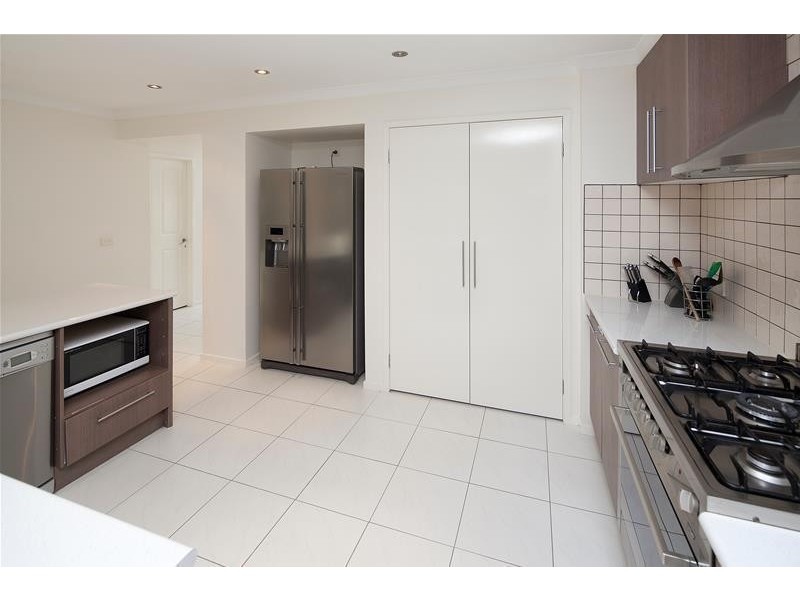 4 Isobel Parade, Beaconsfield VIC 3807