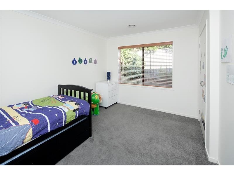 4 Isobel Parade, Beaconsfield VIC 3807