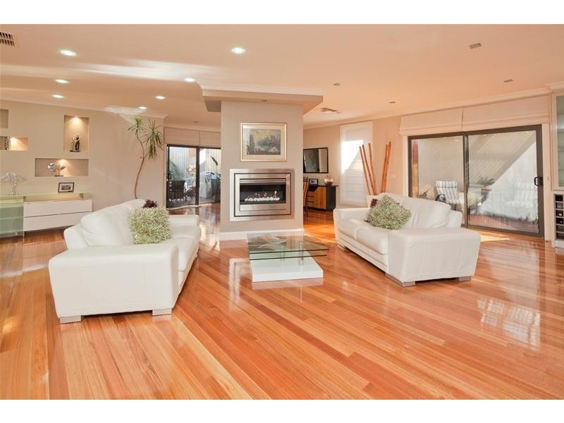 15 Orbison Court, Endeavour Hills VIC 3802