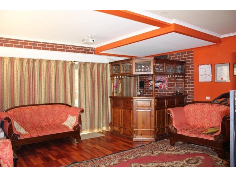 49 George Bass Avenue, Endeavour Hills VIC 3802