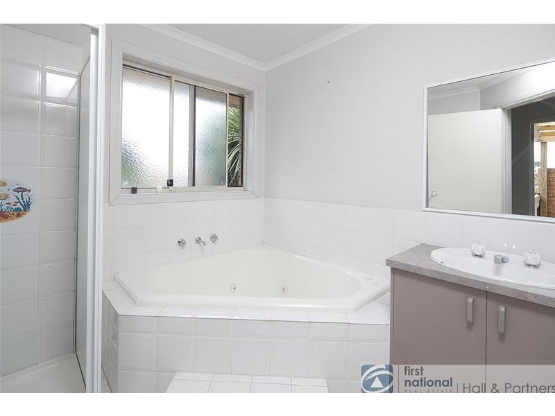 6 Marshall Place, Hallam VIC 3803