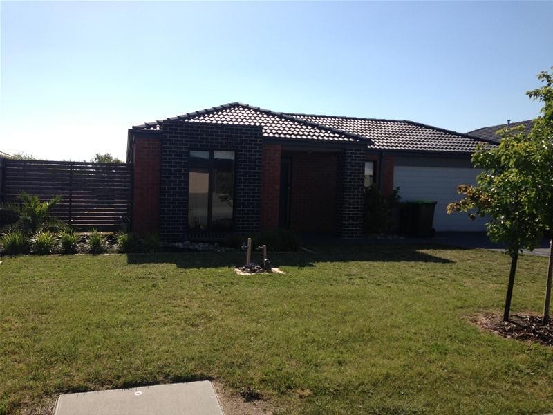 55 Galilee Drive, Sandhurst VIC 3977