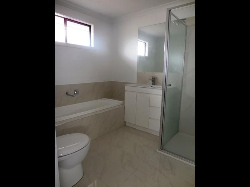 2/90 Oakwood Avenue, Noble Park North VIC 3174