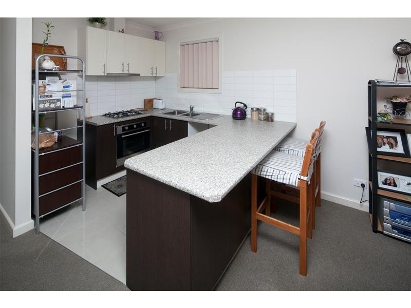 15/4 Young Road, Hallam VIC 3803