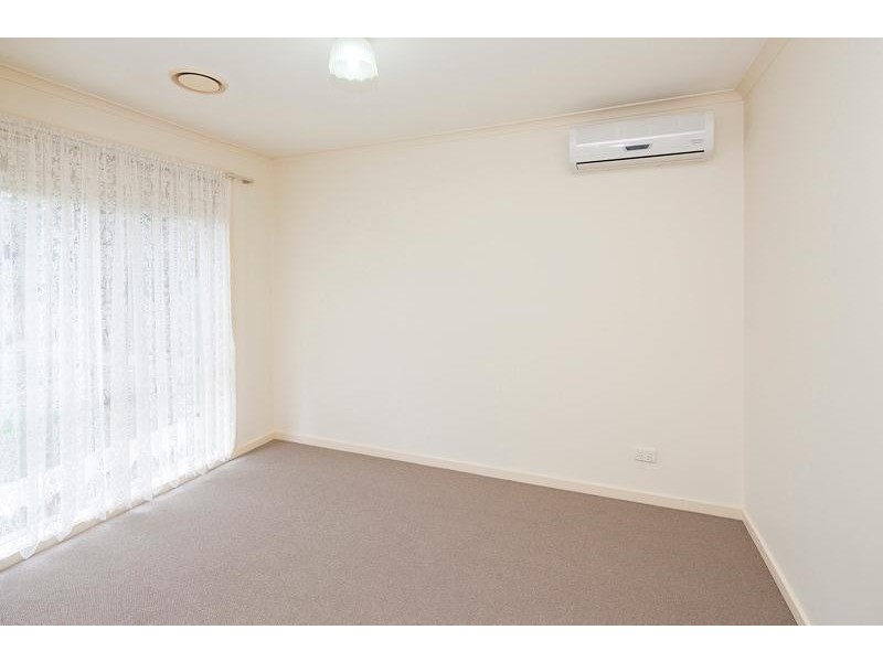 17 Steeple Place, Endeavour Hills VIC 3802