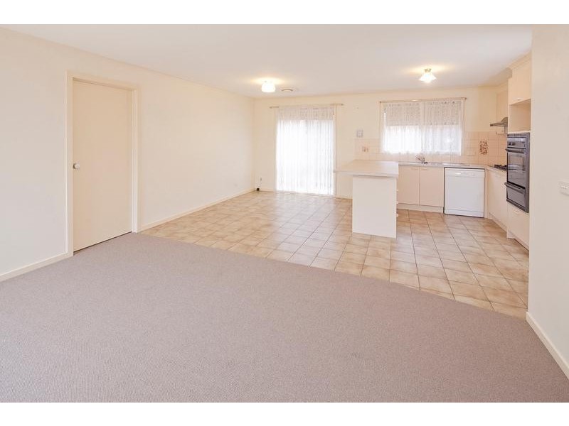 17 Steeple Place, Endeavour Hills VIC 3802