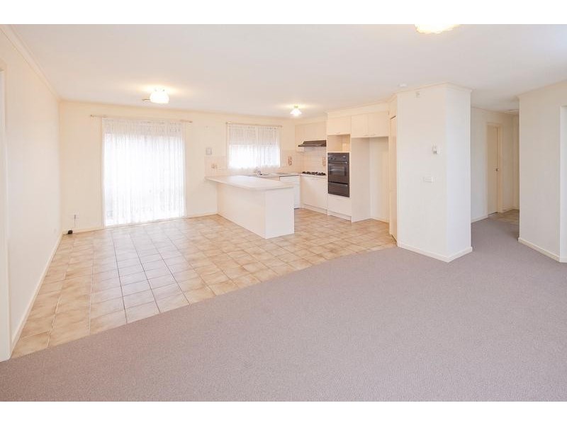 17 Steeple Place, Endeavour Hills VIC 3802