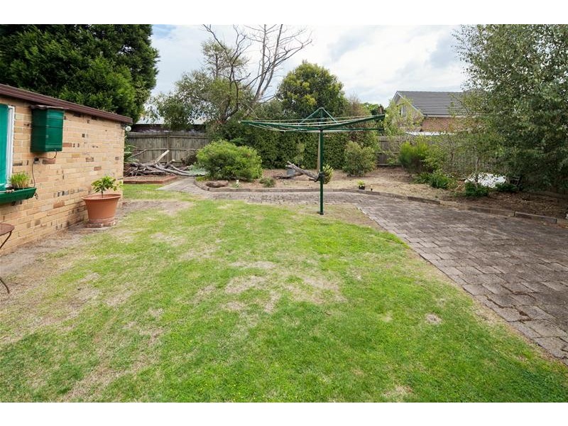 23 Mountain Crescent, Mulgrave VIC 3170